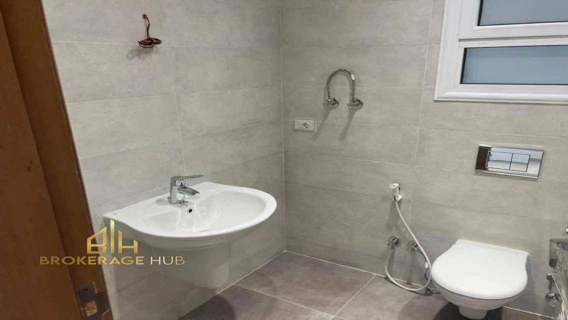 Apartment 165 SQM for rent in mountain view I city