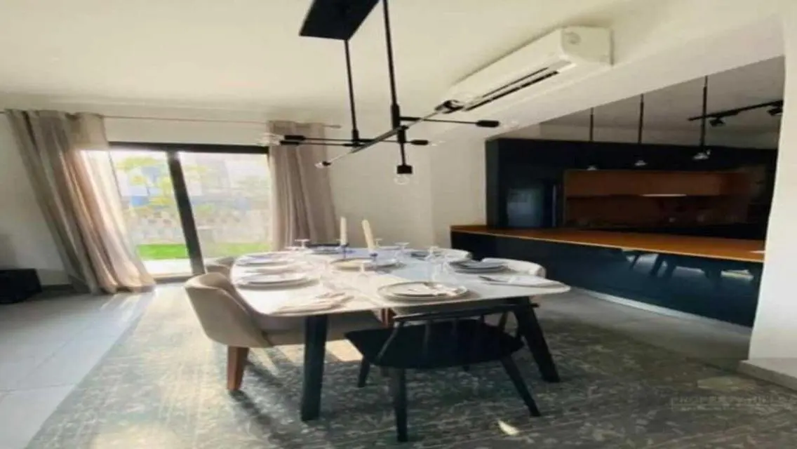Aapartment, finished near Mall of Arabia-12years