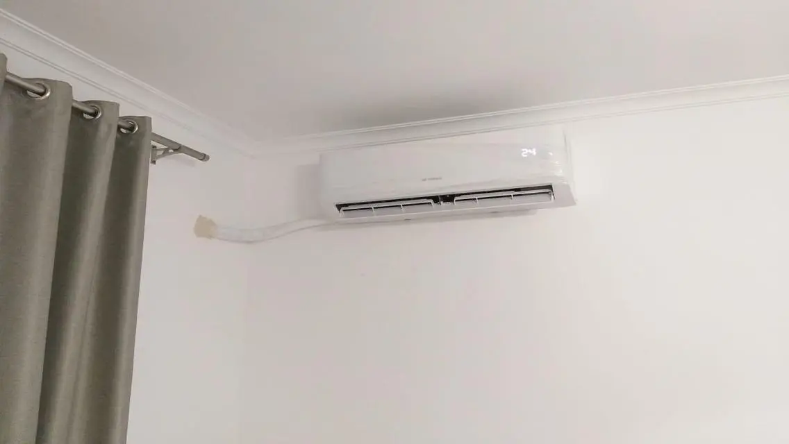 شقة فاخرة للإيجار مع حديقة خاصة ومسبح