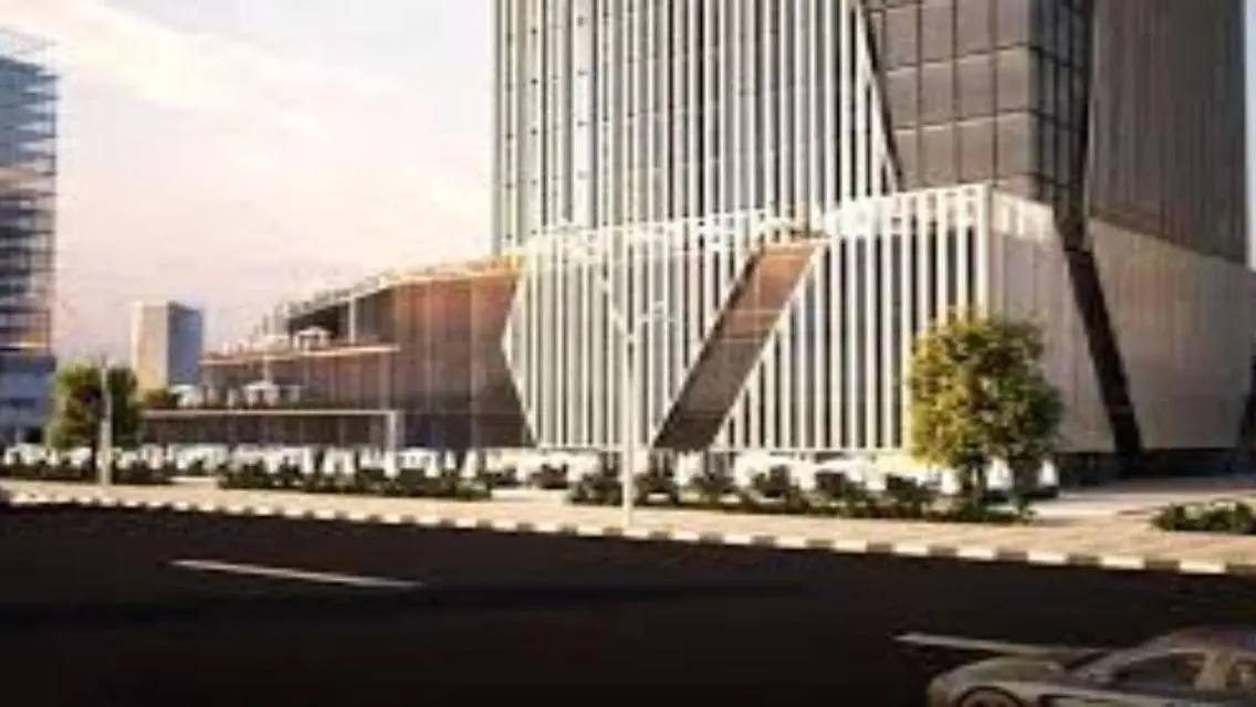 A 47 sqm commercial store directly facing the Icon