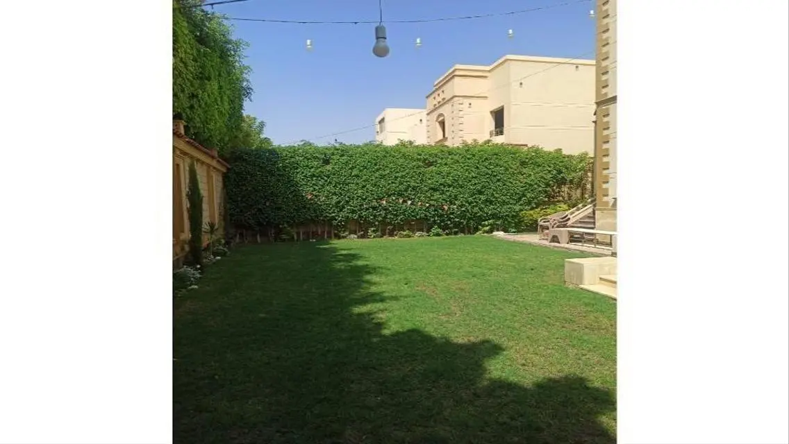 فيلا مستقله  للبيع في زيزينيا جاردنز