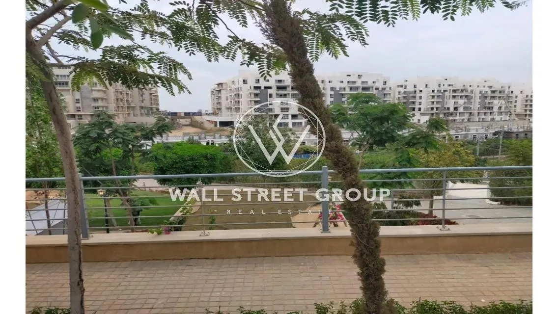 Town House  for sale 140m Mountain view i city