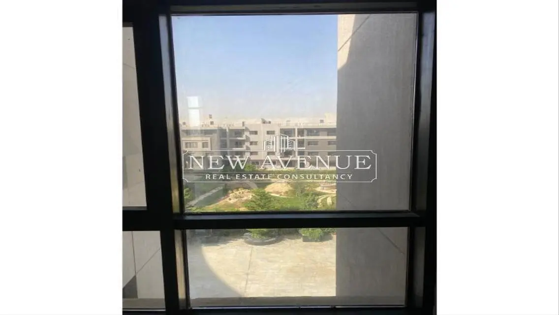 Clinic 80 m2 for Rent at Golden Square New Cairo