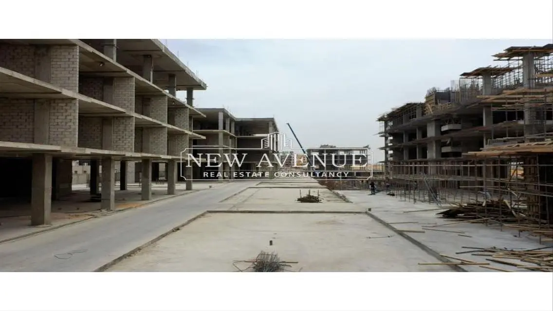 Office for sale &amp; Installments in Mobco New Cairo