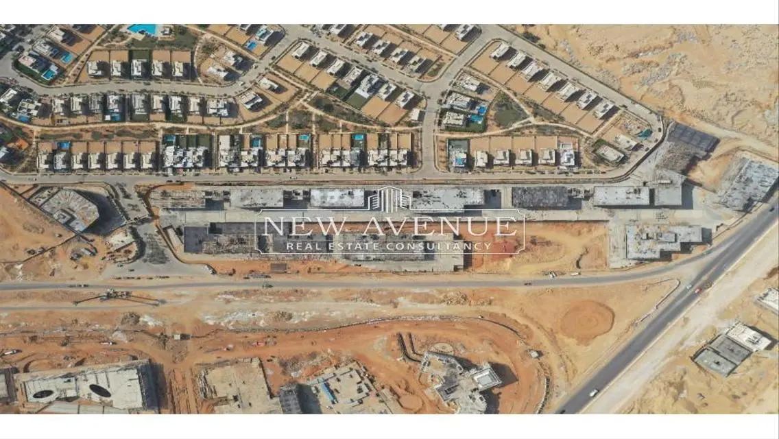 Office 1,352sqm for sale at golden square in new cairo