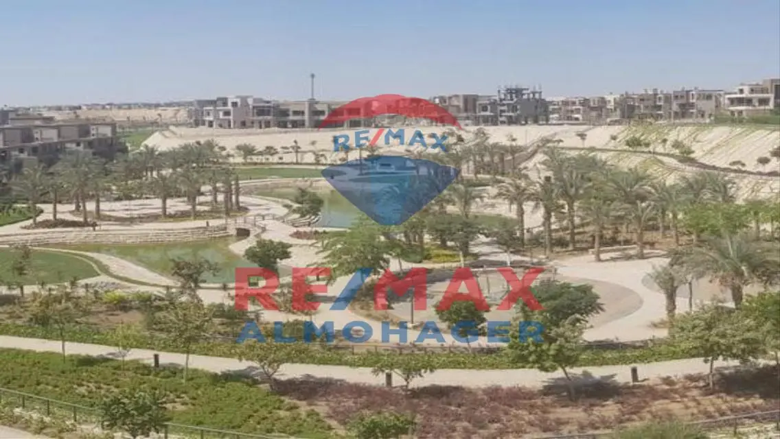 تاون هاوس كورنر بموقع مميز في نيو جيزة