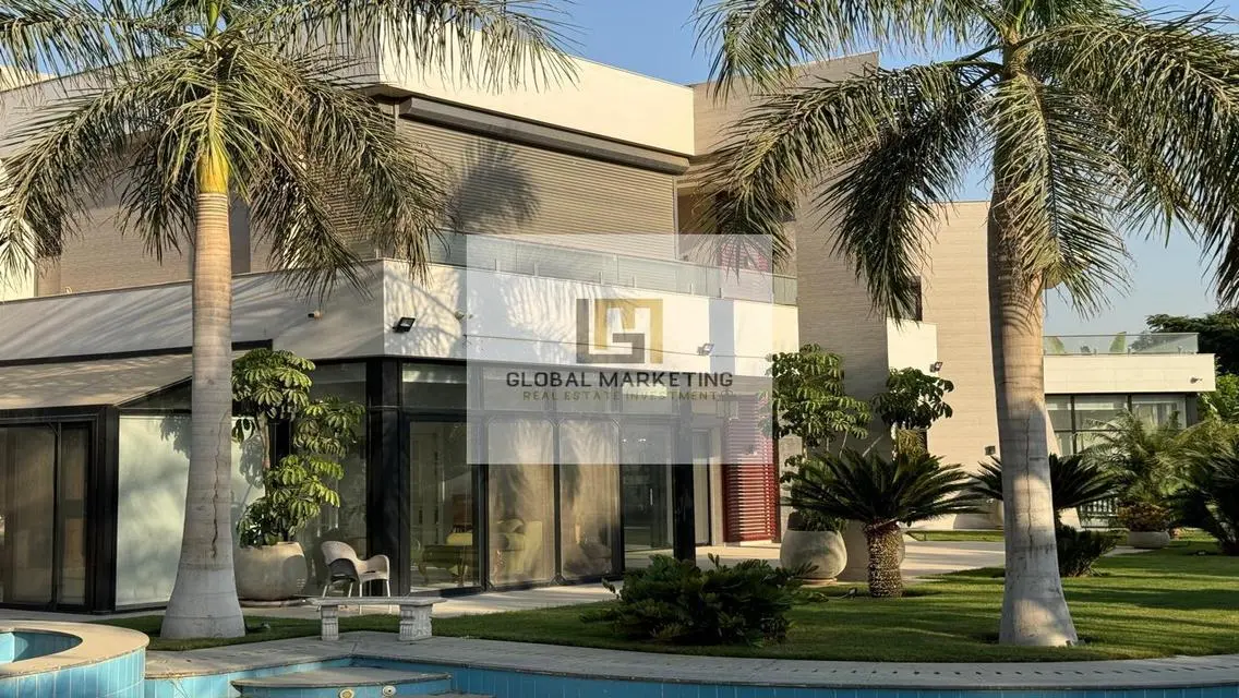 فيلا مودرن بحمام سباحة للايجار بكمبوند ليك فيو