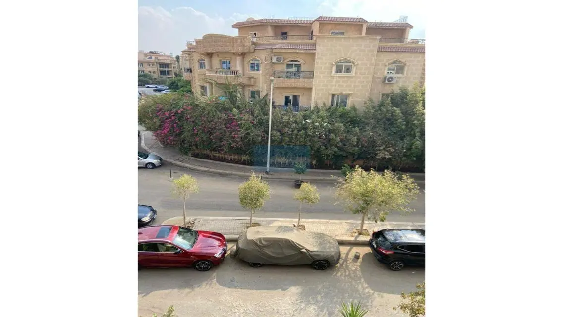 شقة للبيع 320متر التجمع الخامس - الشويفات