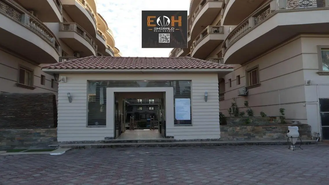 Luxury Villa for Sale with Spacious Grounds and Private Gardens