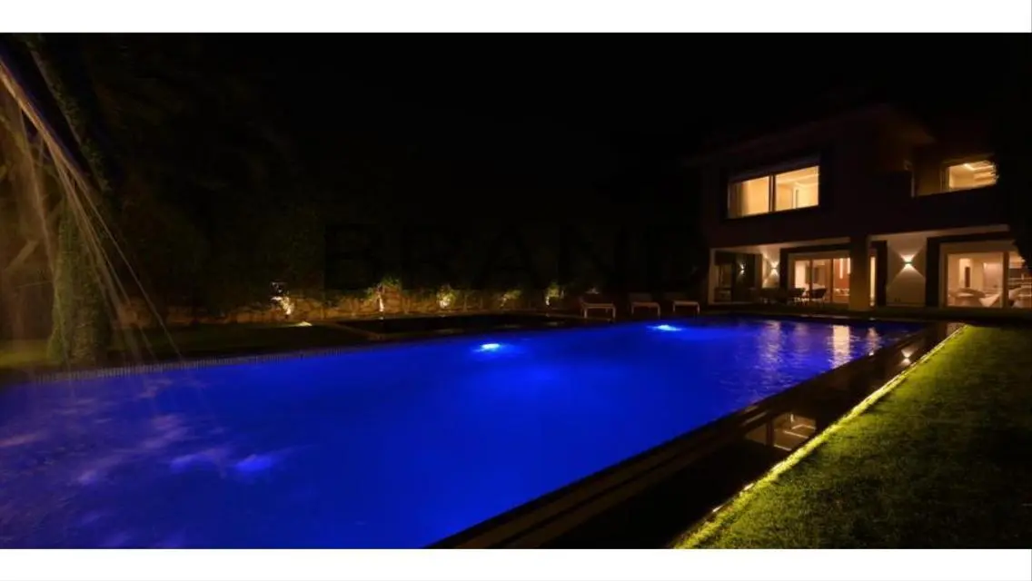 Fully Furnished Elite villa for rent in Al Jazeera