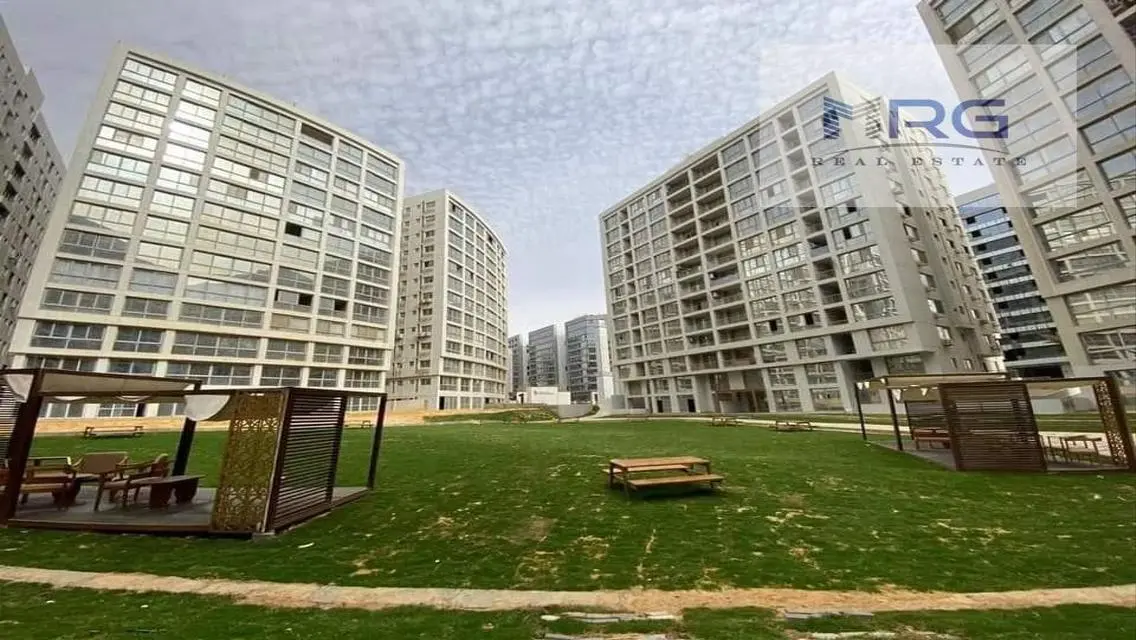 For investment, a studio of 77 m in a compound in