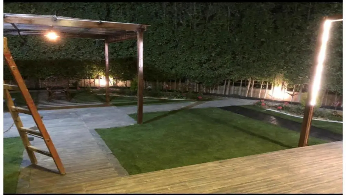 Elegant Twin-House | Prime Location | The Square