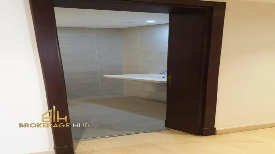 Apartment with Kitchen&amp;ACs View garden rent in CFC