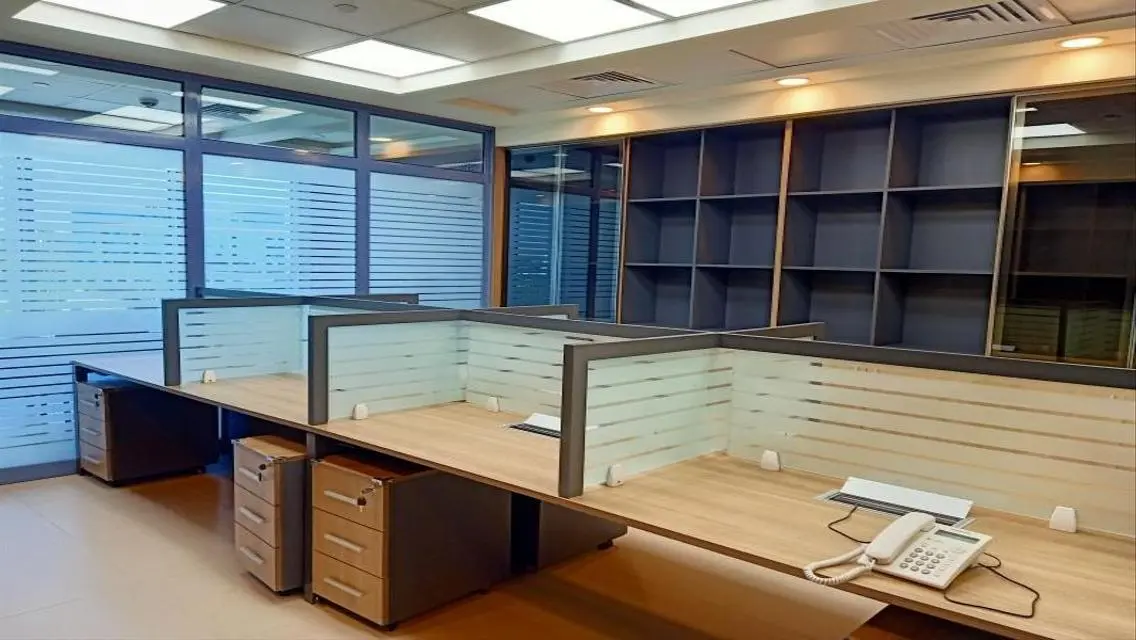 مكتب إداري مفروش للإيجار في LINX Business Park – القرية الذكية