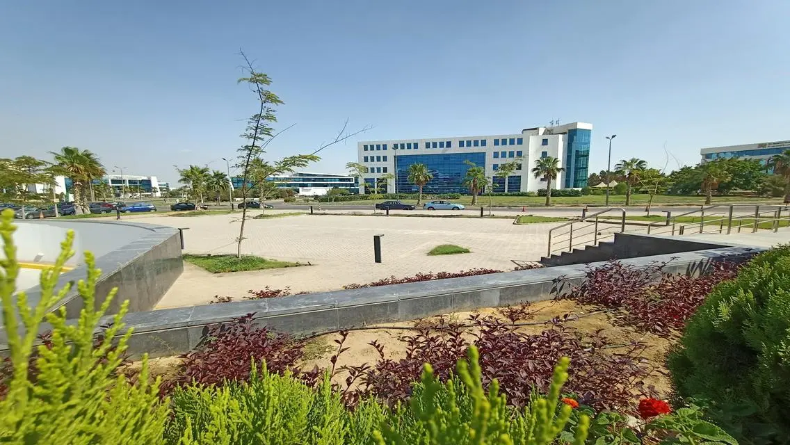 مكتب إداري مفروش للإيجار في LINX Business Park – القرية الذكية