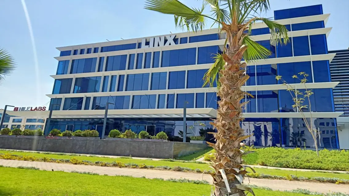 مكتب إداري مفروش للإيجار في LINX Business Park – القرية الذكية
