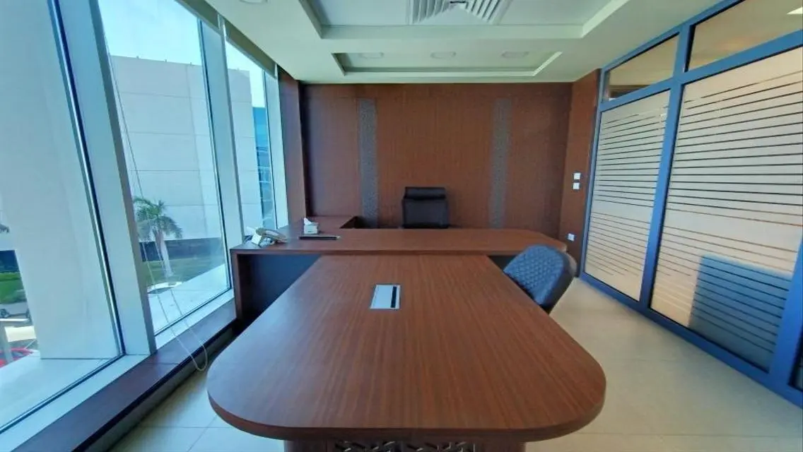 مكتب إداري مفروش للإيجار في LINX Business Park – القرية الذكية