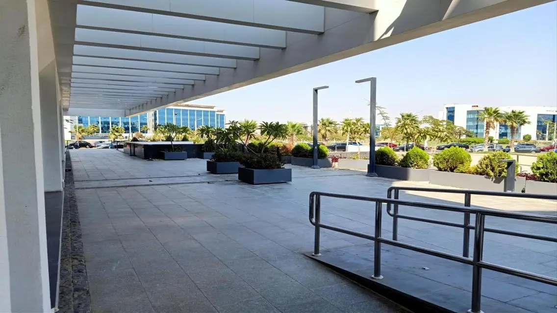 مكتب إداري مفروش للإيجار في LINX Business Park – القرية الذكية