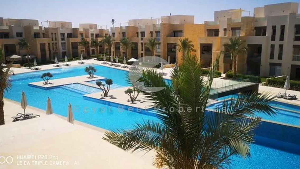 شاليه للبيع - حديقة - دفعة مقدم 15٪ على 5 سنوات.