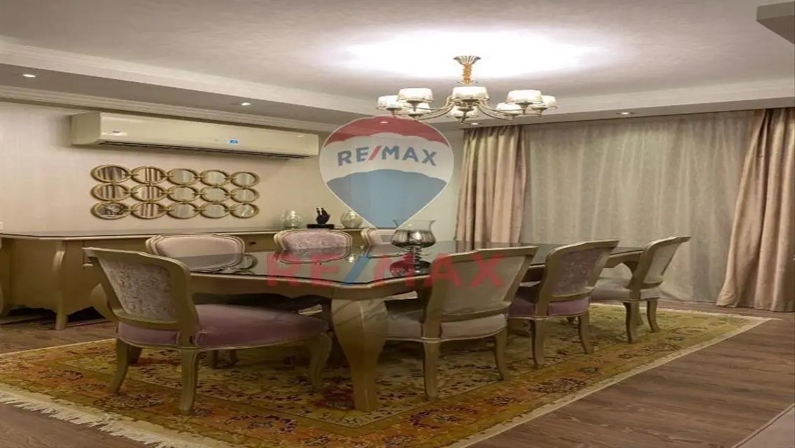 Penthouse for sale in Parkview compound