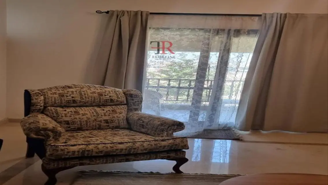 Apartment With Modern Furniture , Prime Location