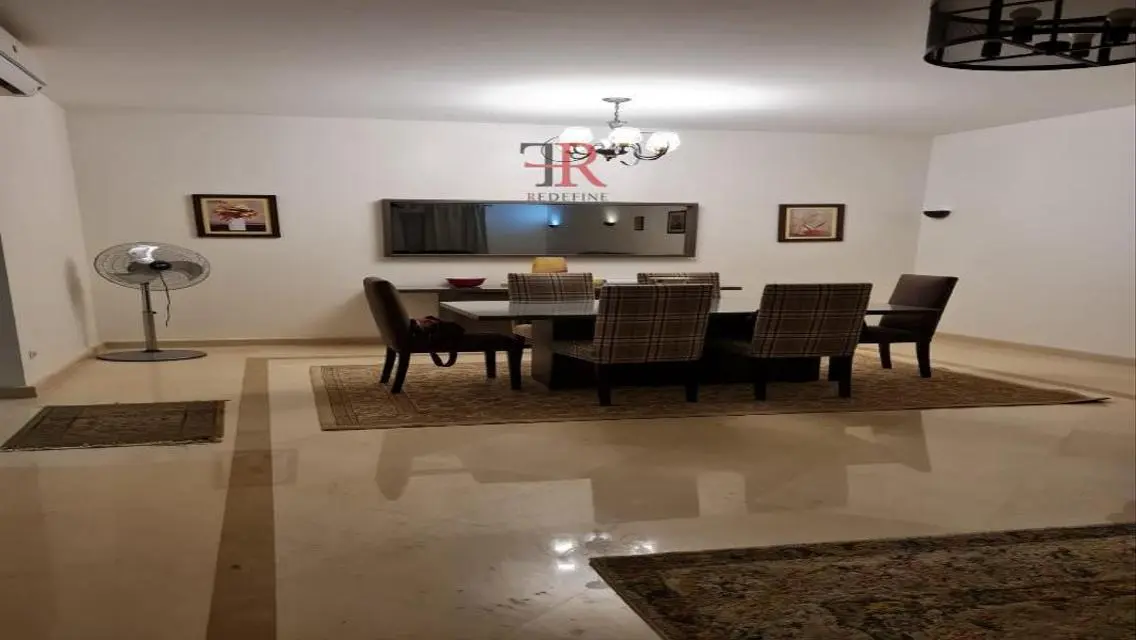 Apartment With Modern Furniture , Prime Location