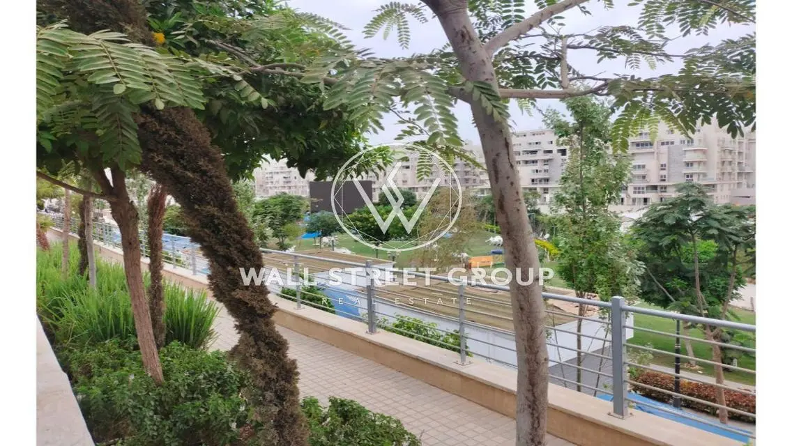 تاون هاوس للبيع  140م  ماونتن فيو اي سيتي -