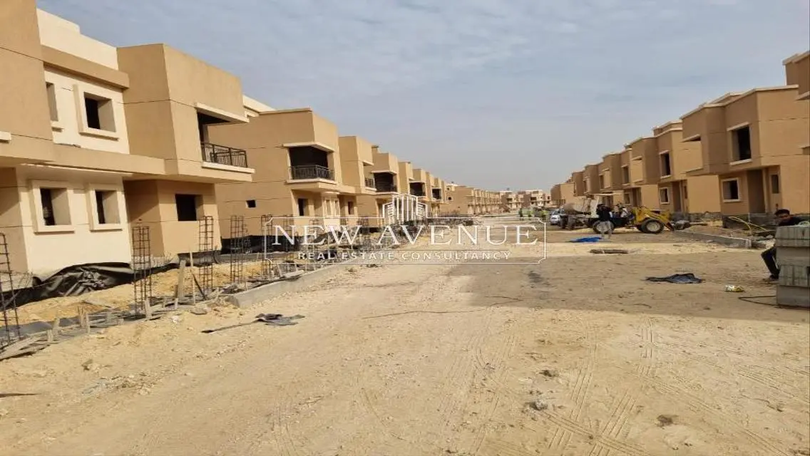 فيلا بجاردن 4 غرف نوم جاهزة للاستلام باقساط