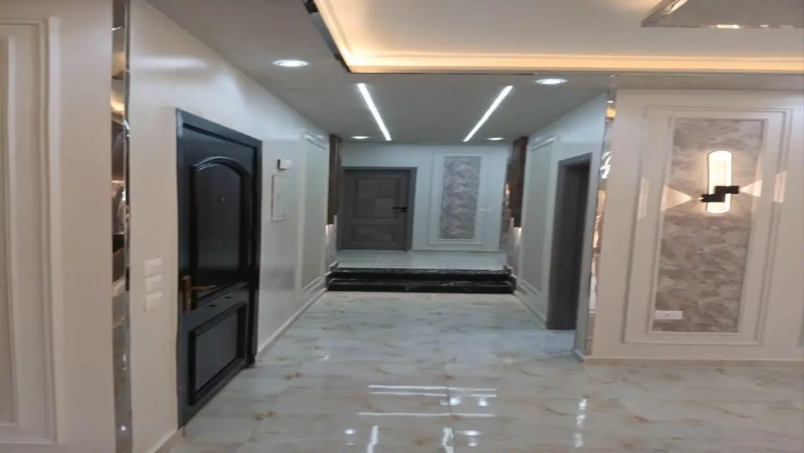 تشطيب فندقى هاي سوبر لوكس بحرى وفيو جاردن 230م****