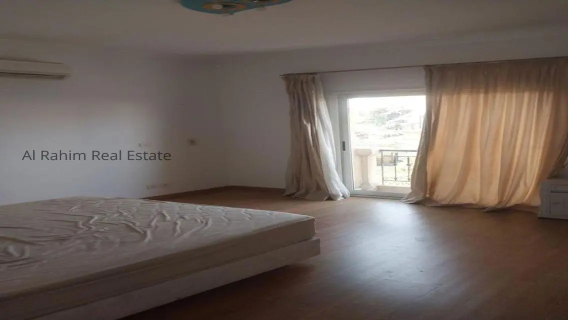 فيلا في الرحاب 650م نموذجV للايجار مفروش بسعر مميز
