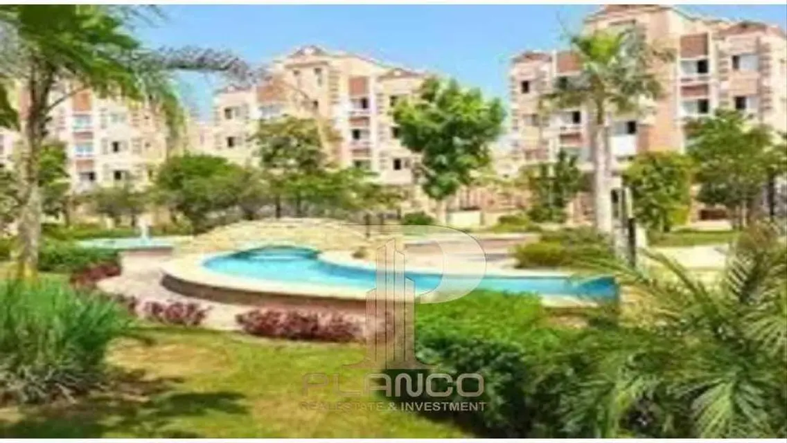 Apartment with garden for sale in Continental Gard