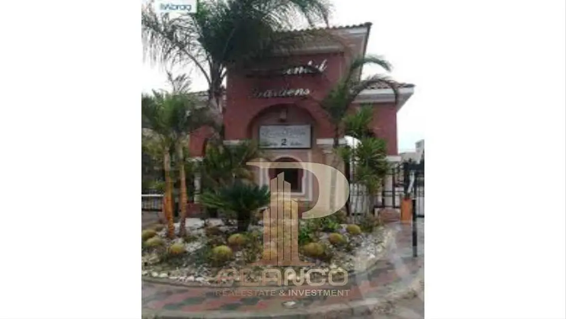Apartment with garden for sale in Continental Gard