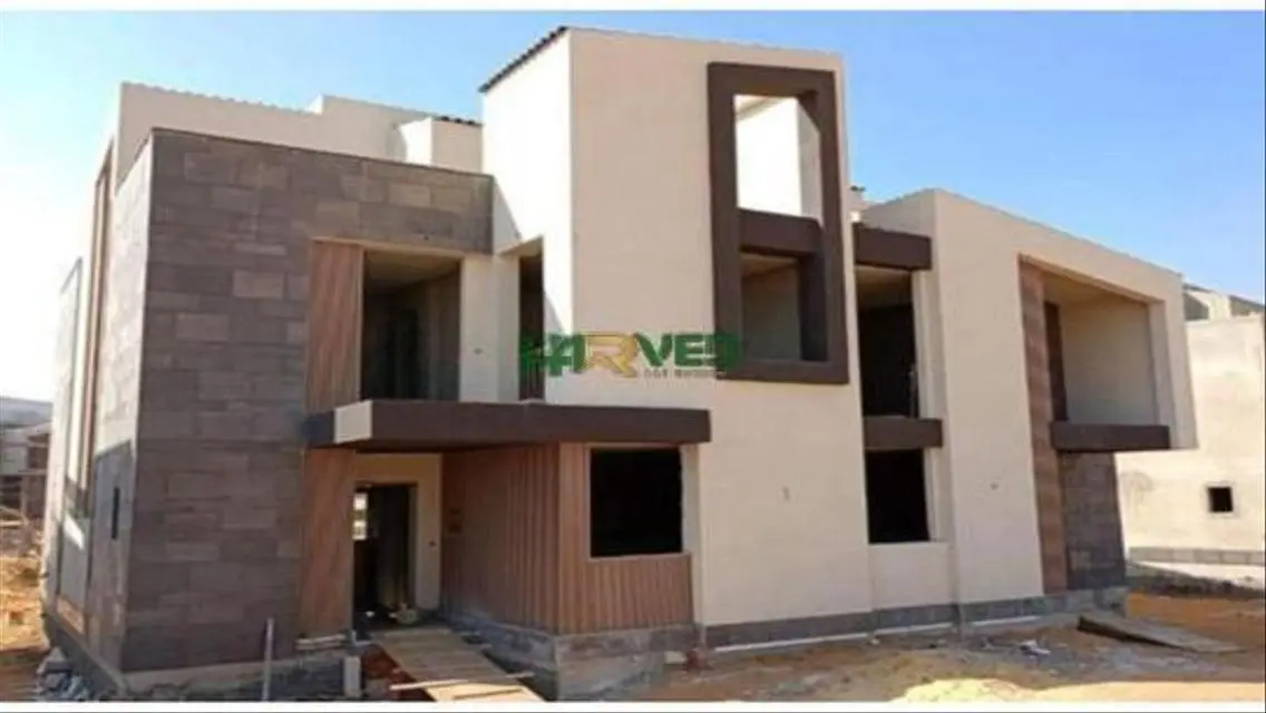 Twin house for sale in Keeva Compo
