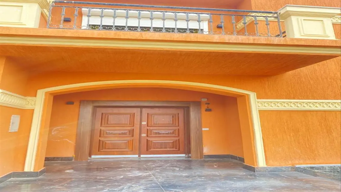 Villa with swimming pool and elevator for sale in