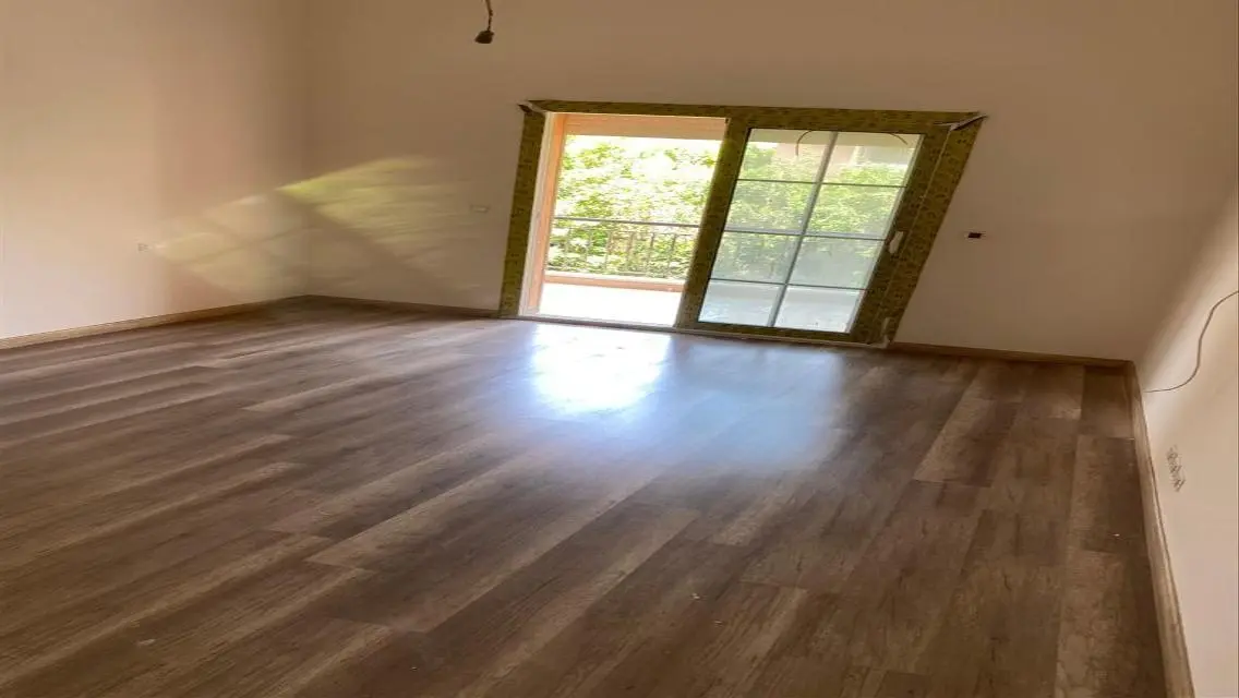 Villa with swimming pool and elevator for sale in