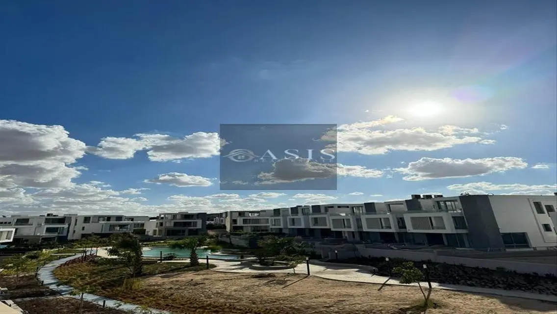 تاون هاوس للبيع في جولز بجوار نيو جيزه الشيخ زايد