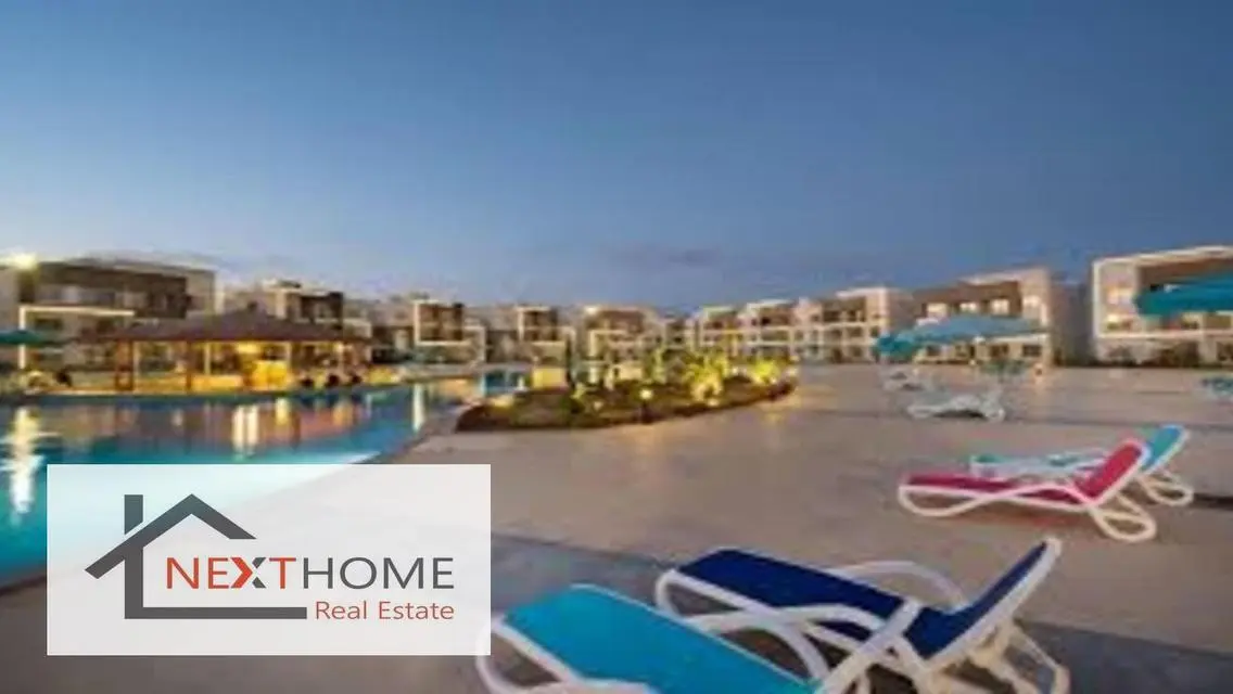 للبيع شالية  ١٦٤ م  سي فيو Sea view  ديركشن وايت