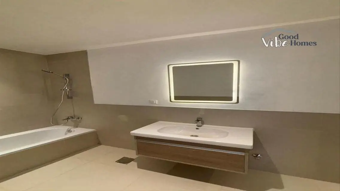 Duplex for rent in UpTown cairo view Golf 4 Rooms