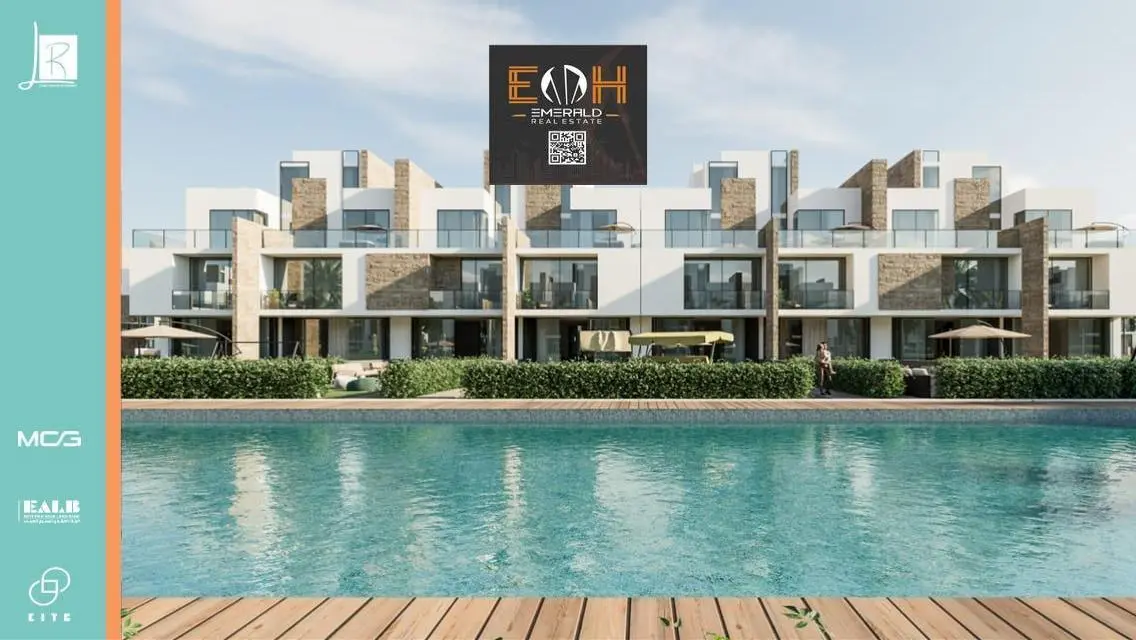 Luxury Villa with Private Garden and Swimming Pool in the Heart of the City