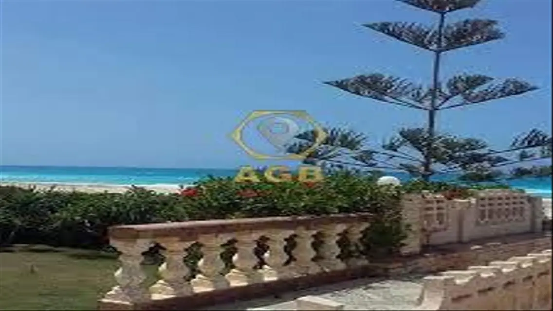 2 row, 360 sqm villa in the garden of the coas
