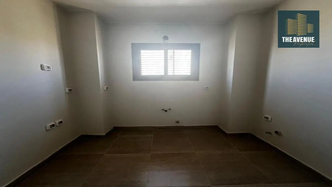 فرصه, اول سكن ,شقه مميزه للايجار في او ويست ,تولوا