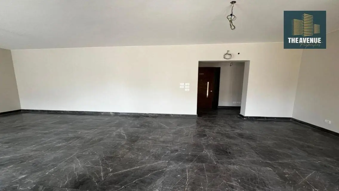 فرصه, اول سكن ,شقه مميزه للايجار في او ويست ,تولوا