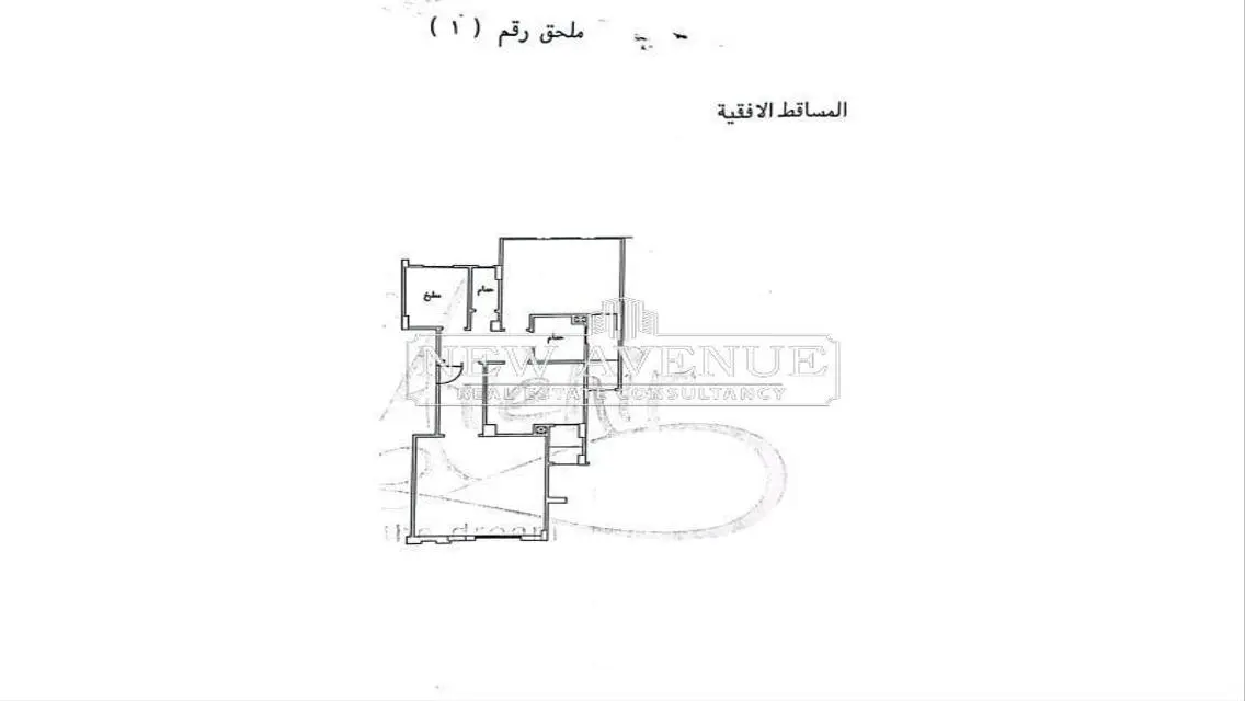 شقة ارضي بحديقة نصف تشطيب في لافينير