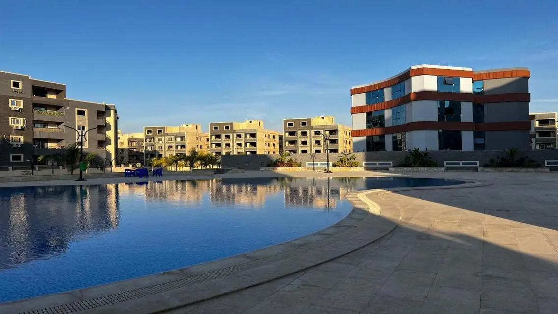 استلام فورى بجوار الجامعة الامريكية مباشرة