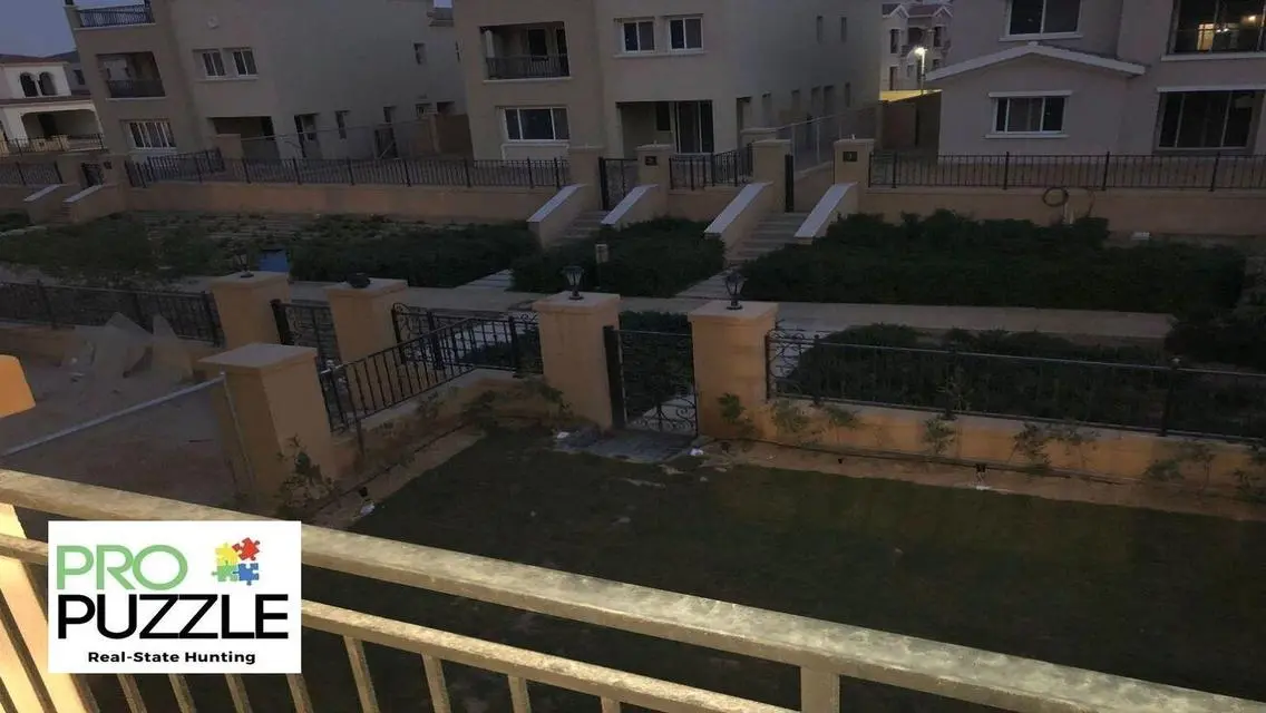 تاون هاوس للإيجار في ميفيدا
