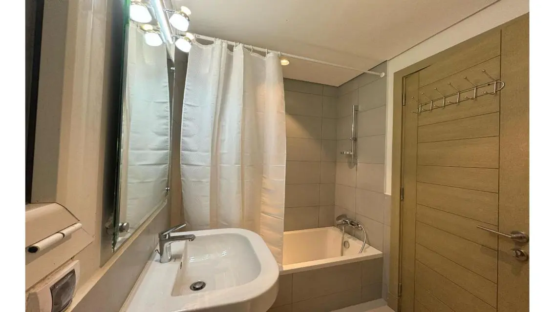 Fully furnished apartment for rent in Mivida 140 m