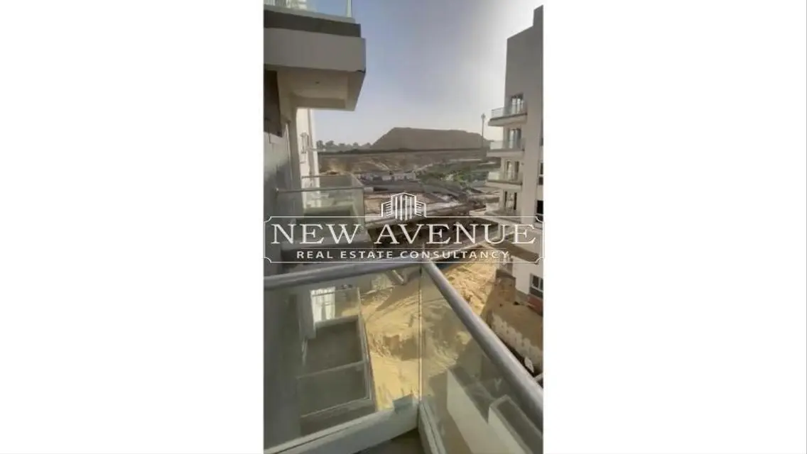 Apartment Very prime Location with club view