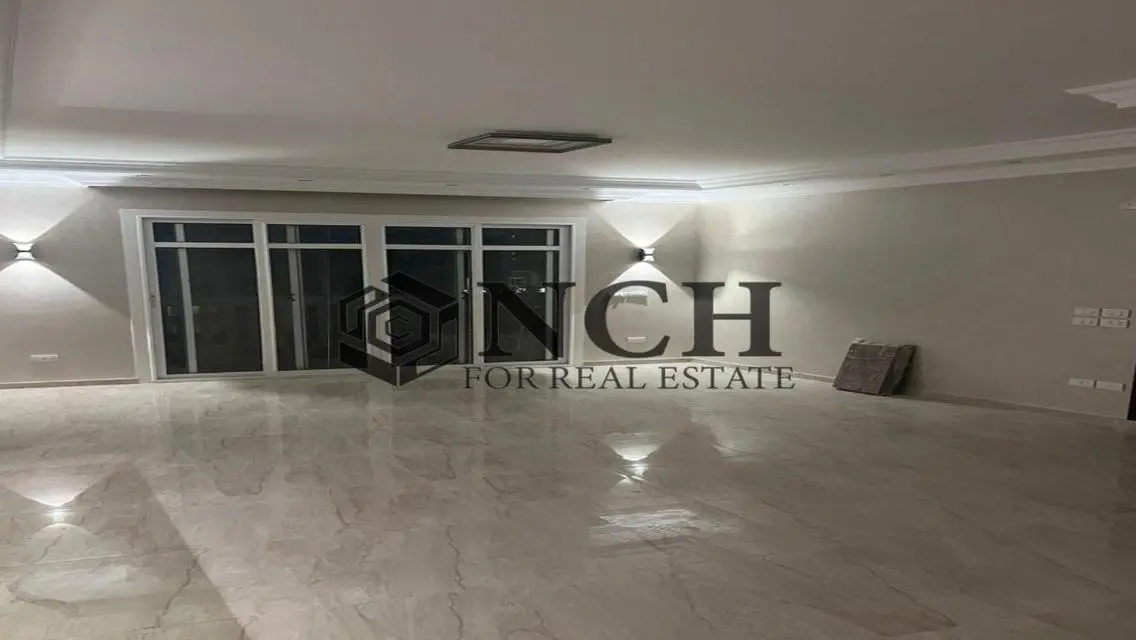 Apartment With Kitchen - 140 SQM - Hyde Park