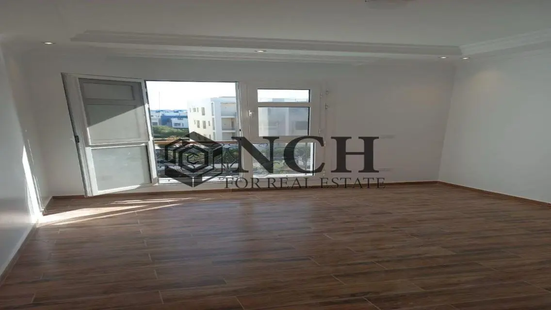 Apartment With Kitchen - 140 SQM - Hyde Park