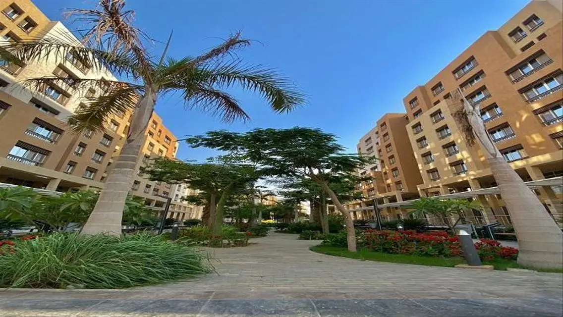 شقه جاهزة للمعاينه والسكن الان فيR3 العاصمه+مقدم5%